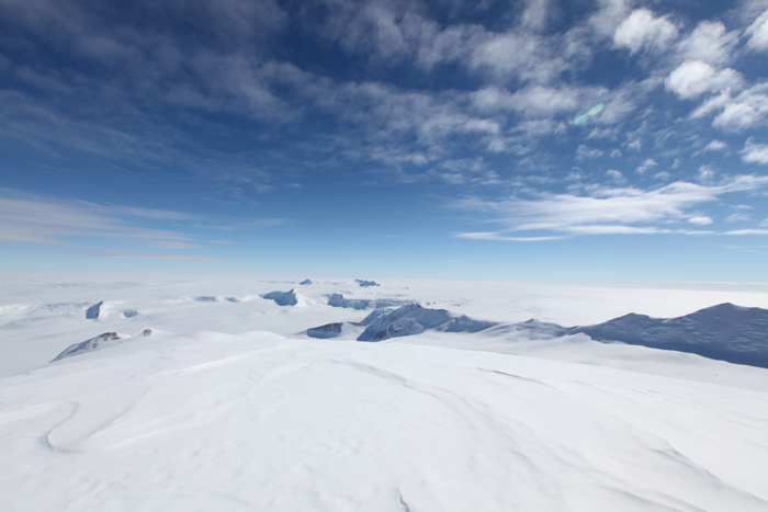 南極の霊峰ビンソン登山