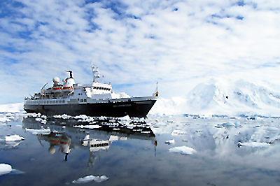 北極クルーズ：オーシャンー・アドベンチャー号