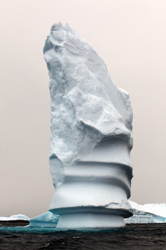 南極　氷山