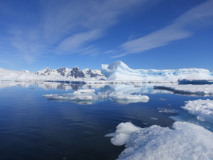 南極フライ＆クルーズ南極圏横断