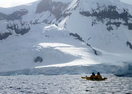 シニア世代のひとり旅クルーズイメージ